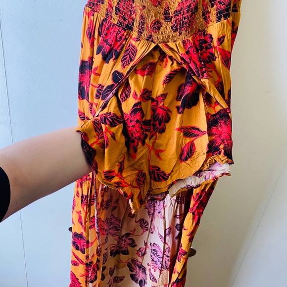 Cute women’s floral jumpsuit 🌺 - Picture 7 of 9